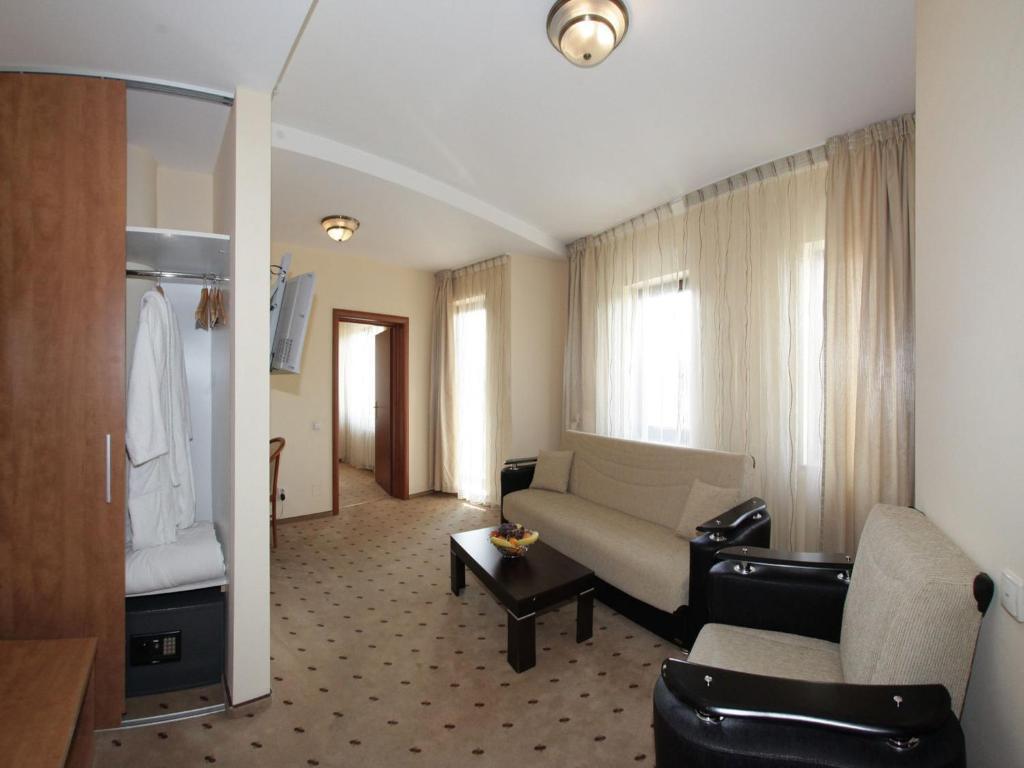 Oscar Hotel Cluj-Napoca Habitación foto